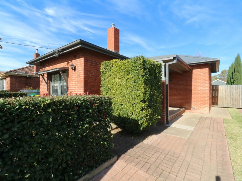 294 Edward Street, Wagga Wagga NSW 2650