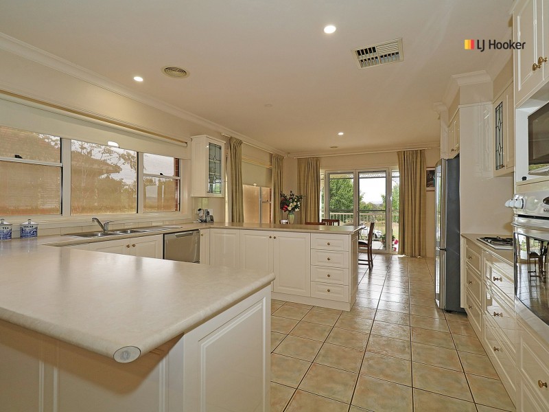 12 Patamba Street, Kooringal NSW 2650