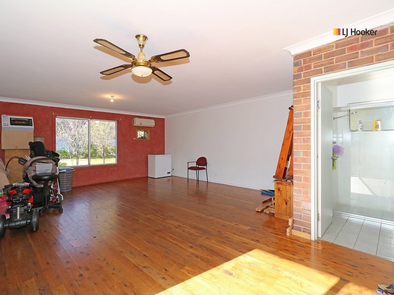 57 Heath Street, Mount Austin NSW 2650