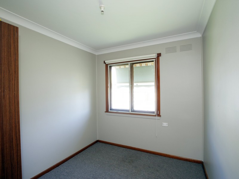 42 Mckell Avenue, Mount Austin NSW 2650