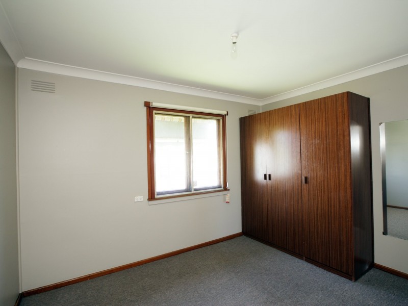 42 Mckell Avenue, Mount Austin NSW 2650