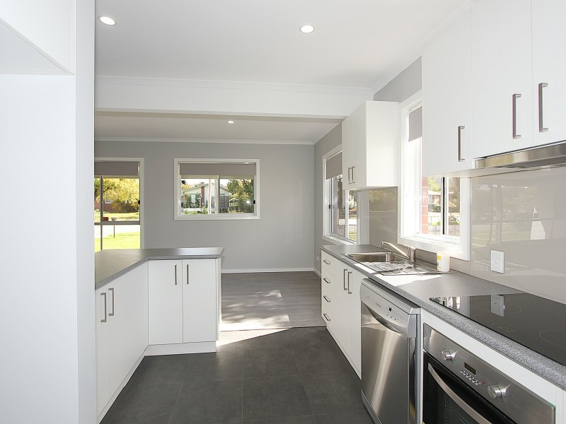 68 Ziegler Avenue, Kooringal NSW 2650