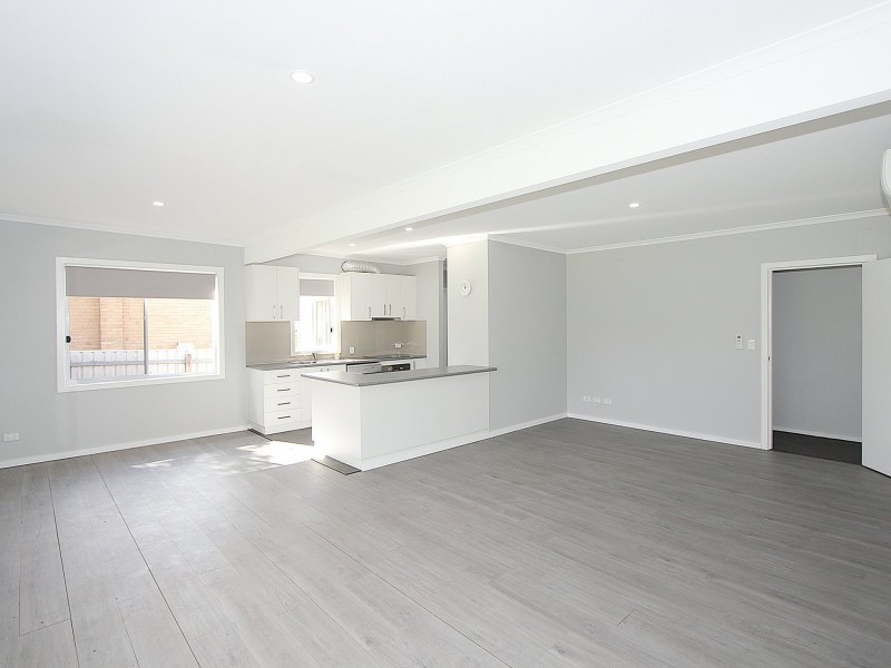 68 Ziegler Avenue, Kooringal NSW 2650