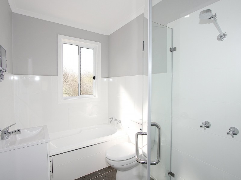 68 Ziegler Avenue, Kooringal NSW 2650