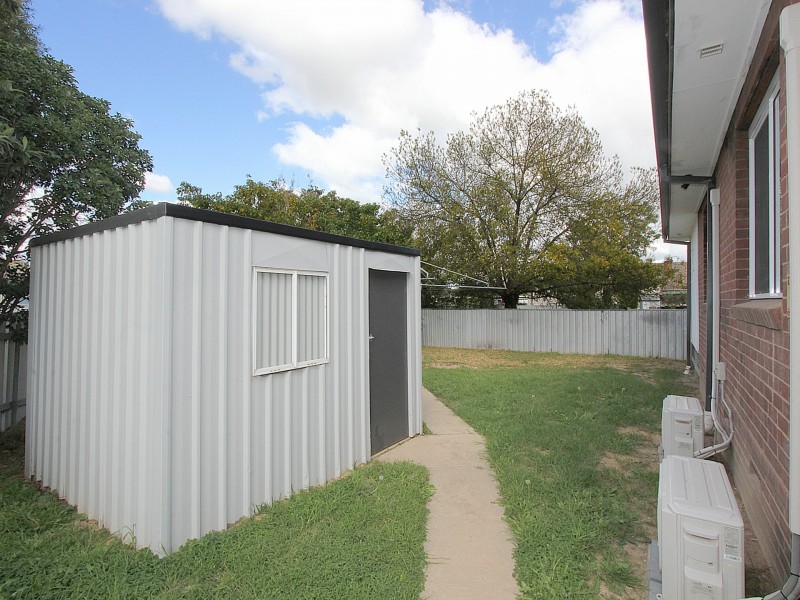 68 Ziegler Avenue, Kooringal NSW 2650