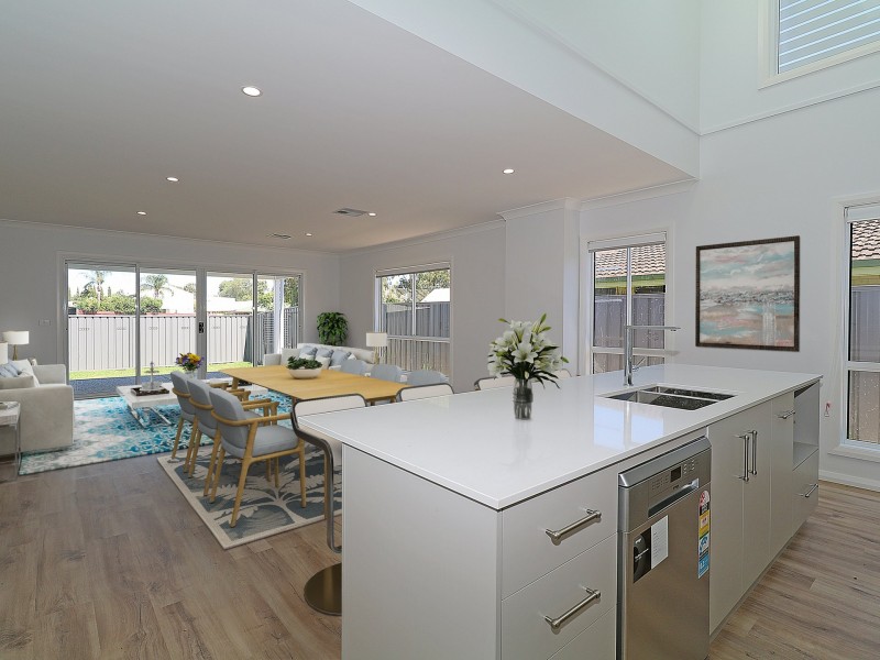 Unit 2/96 Trail Street, Wagga Wagga NSW 2650