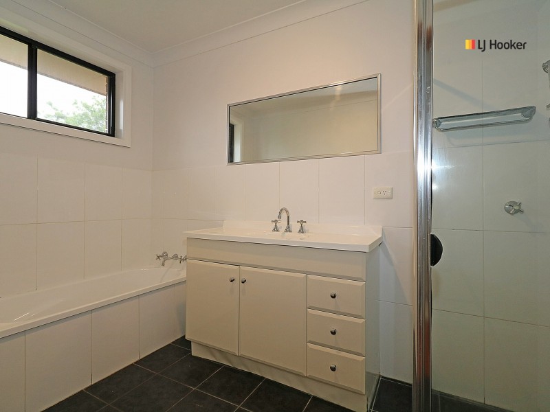 53 Warrawong Street, Kooringal NSW 2650