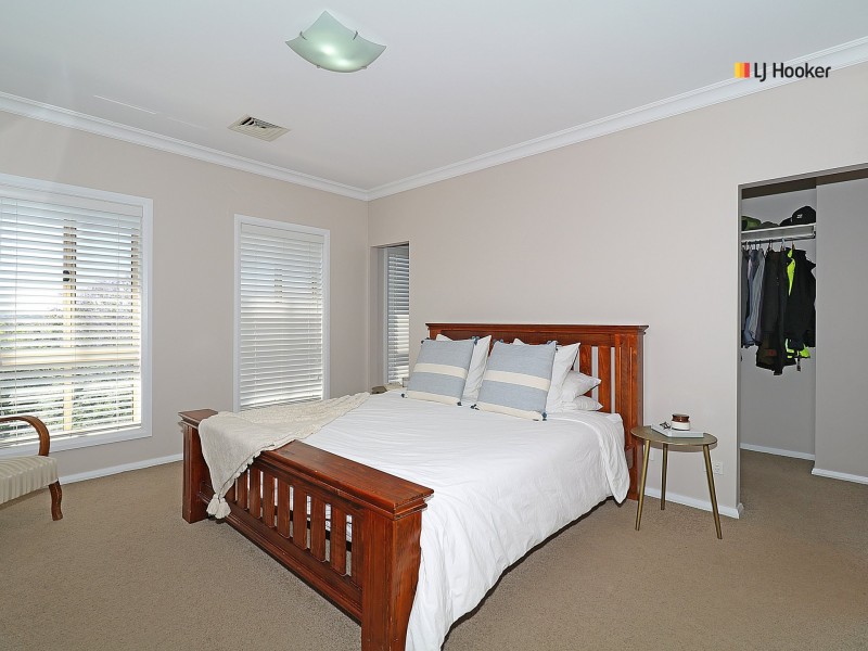 58 Atherton Crescent, Tatton NSW 2650