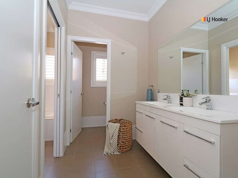 58 Atherton Crescent, Tatton NSW 2650