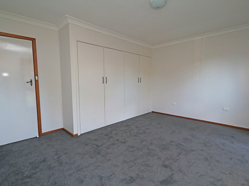 15 Bavaria Street, Tolland NSW 2650