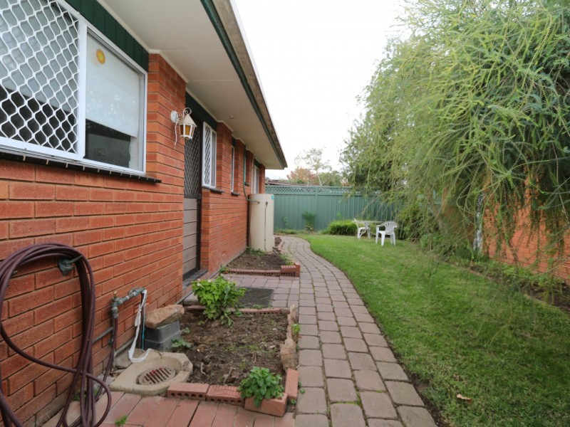 Unit 2/11 Fox Street, Wagga Wagga NSW 2650