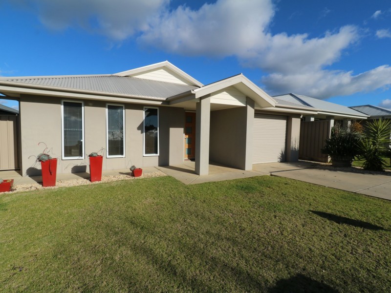 2/124 Mima Street, Glenfield Park NSW 2650
