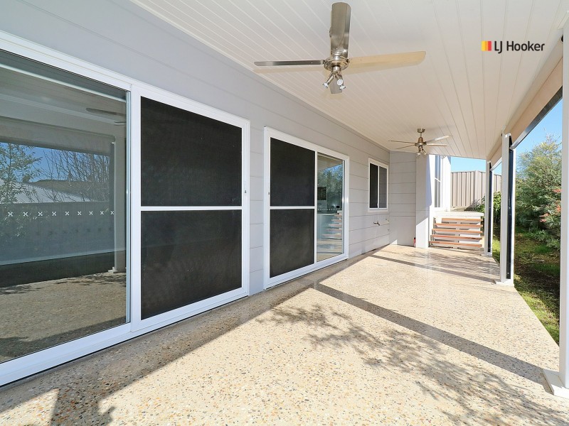 4A Park Place, Lloyd NSW 2650