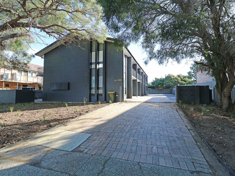 2/10 Edney Street, Kooringal NSW 2650