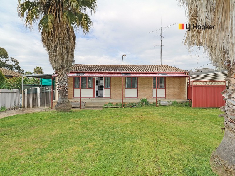 47 Chifley Crescent, Kooringal NSW 2650