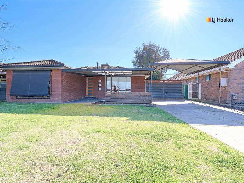 48 Vincent Road, Lake Albert NSW 2650