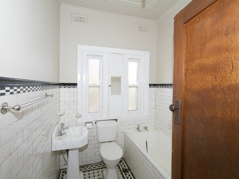 34 Brookong Avenue, Wagga Wagga NSW 2650