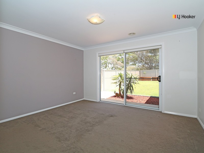 51 Strickland Drive, Boorooma NSW 2650
