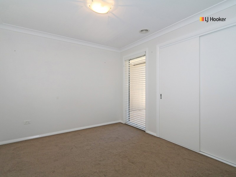 51 Strickland Drive, Boorooma NSW 2650