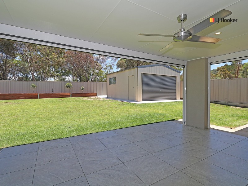 51 Strickland Drive, Boorooma NSW 2650