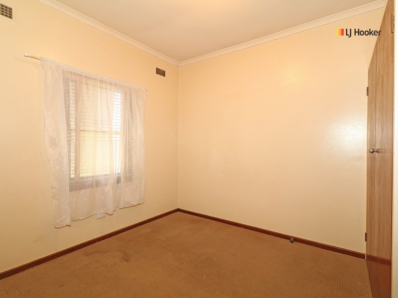 93 Fernleigh Road, Turvey Park NSW 2650