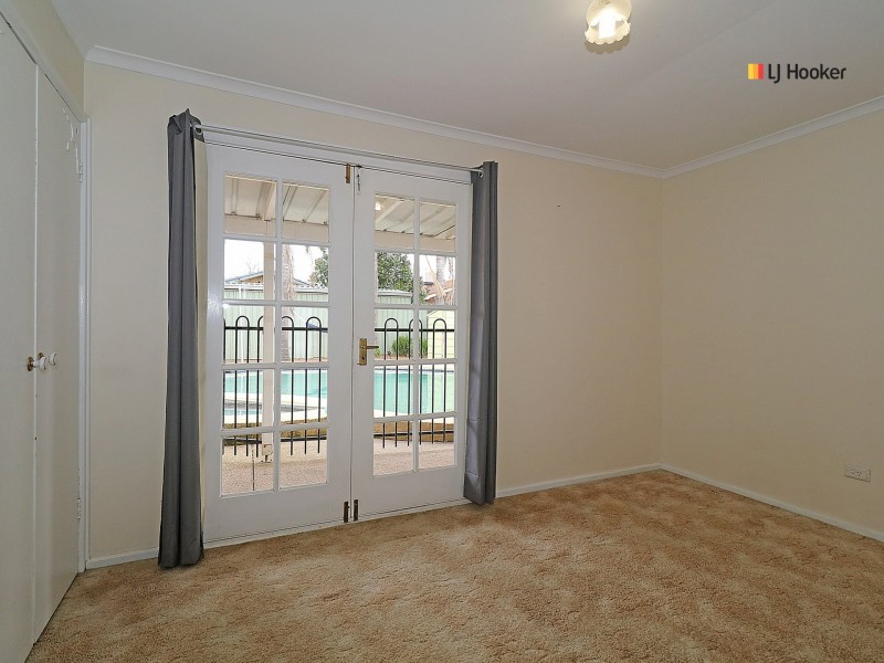 42 Brunskill Road, Lake Albert NSW 2650