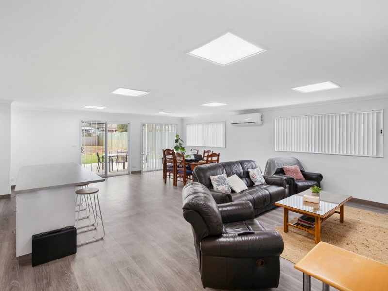 42 Cutler Avenue, Kooringal NSW 2650