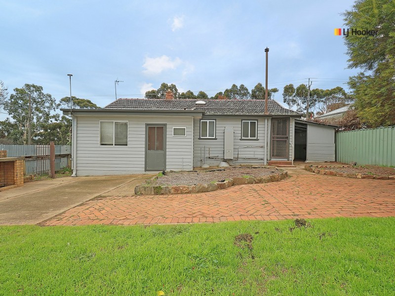 152 Fernleigh Road, Mount Austin NSW 2650