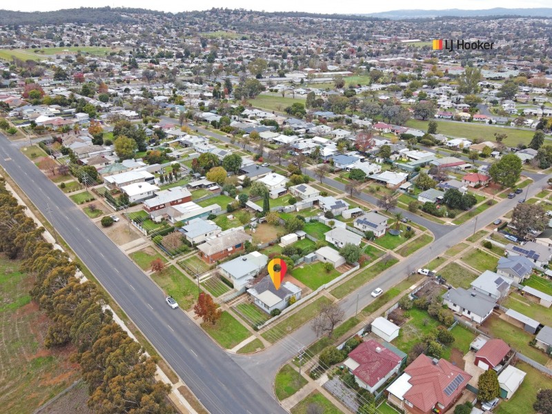 152 Fernleigh Road, Mount Austin NSW 2650
