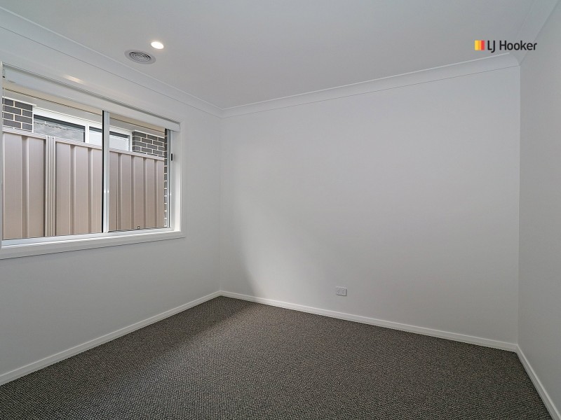 77 Jumbuck Drive, Gobbagombalin NSW 2650