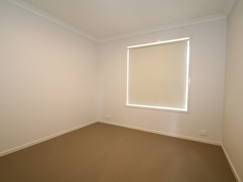 17 Sunvale Crescent, Estella NSW 2650