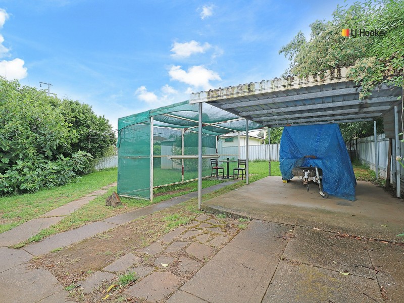 3 Phillip Avenue, Mount Austin NSW 2650
