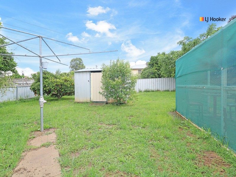 3 Phillip Avenue, Mount Austin NSW 2650