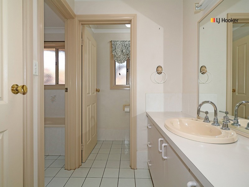 18 Lamilla Street, Glenfield Park NSW 2650