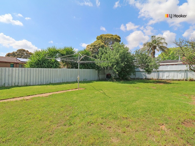 56 Connorton Avenue, Ashmont NSW 2650