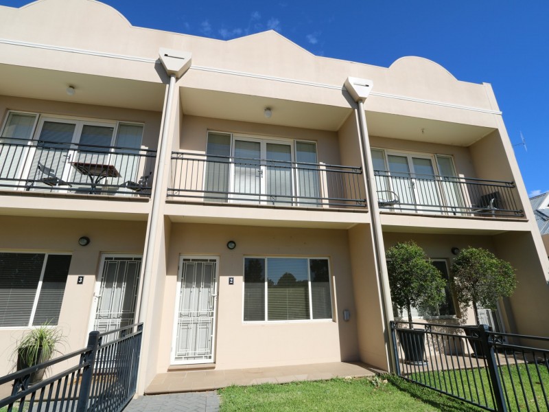 2/20 Travers Street, Wagga Wagga NSW 2650