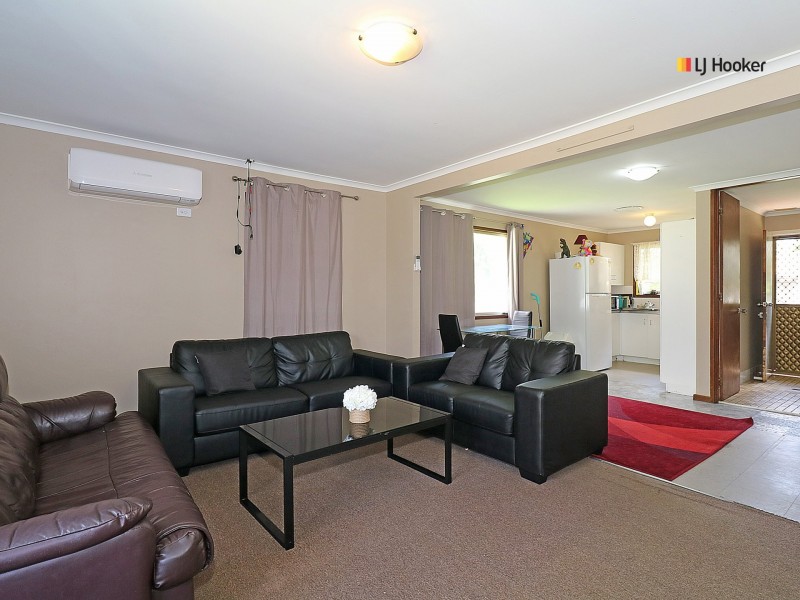 12 Dennis Crescent, Tolland NSW 2650