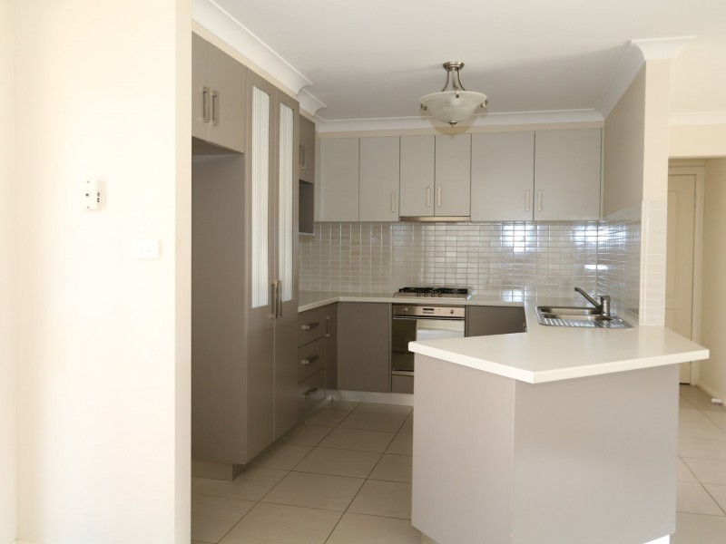 2/20 Wellington, Tatton NSW 2650