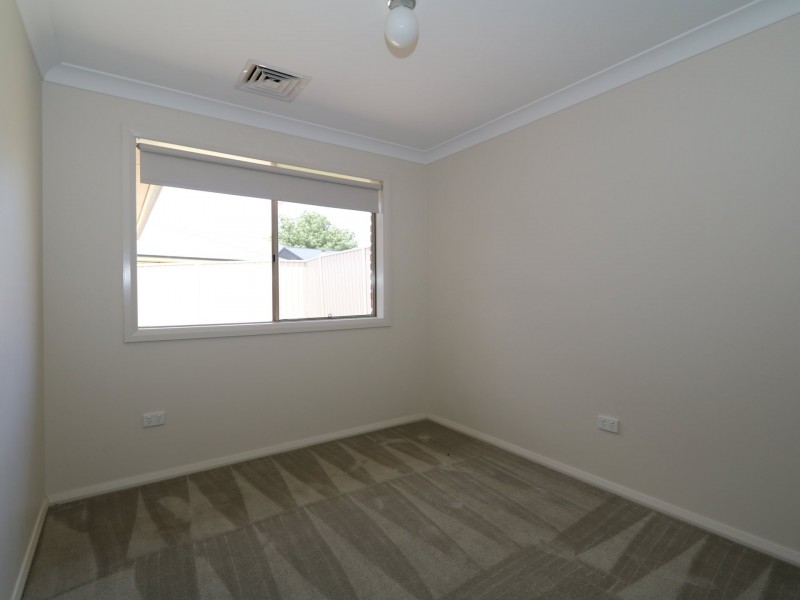 2/20 Wellington, Tatton NSW 2650