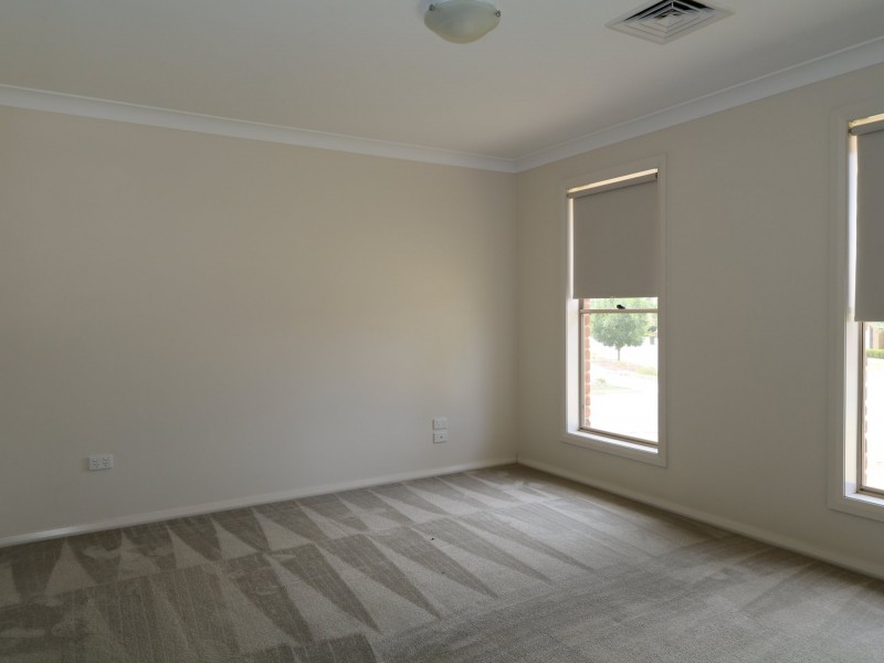 2/20 Wellington, Tatton NSW 2650