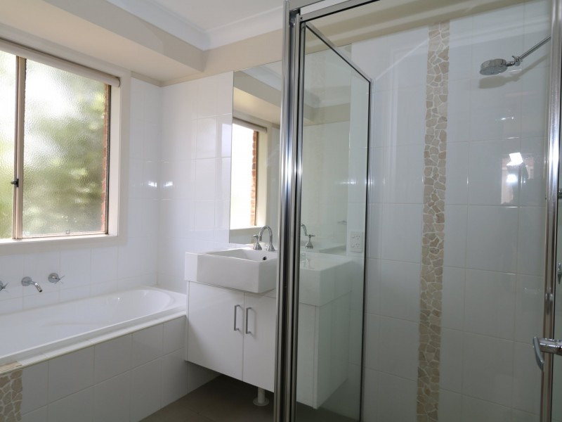 2/20 Wellington, Tatton NSW 2650