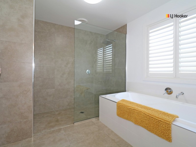 2a Gossett Street, Wagga Wagga NSW 2650