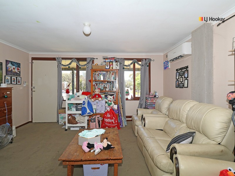 34 Bruce Street, Tolland NSW 2650