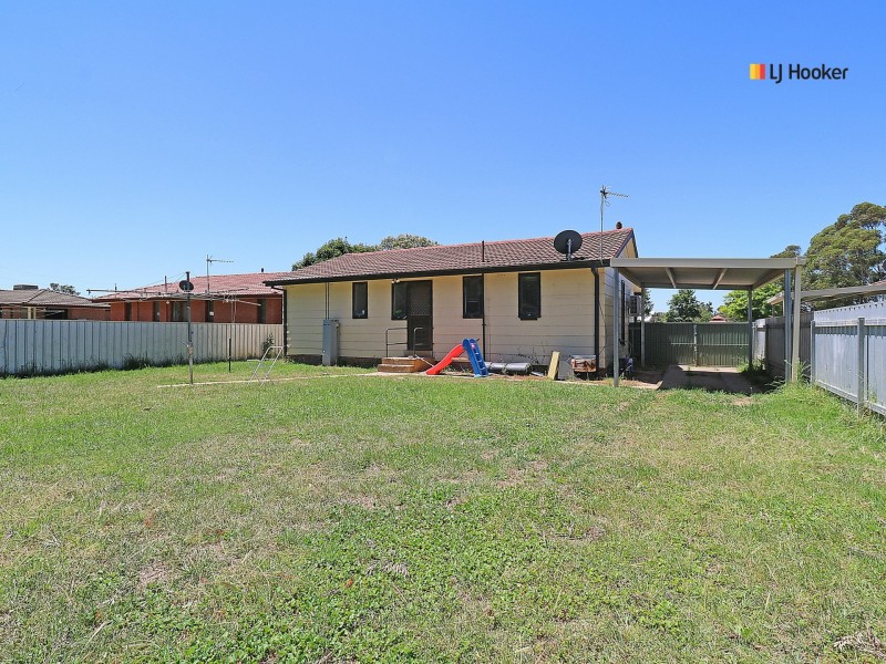 34 Bruce Street, Tolland NSW 2650