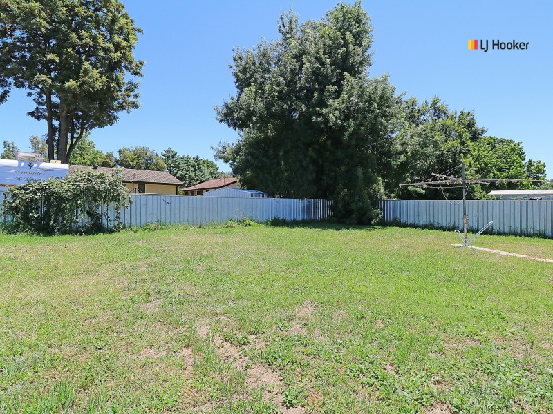 34 Bruce Street, Tolland NSW 2650