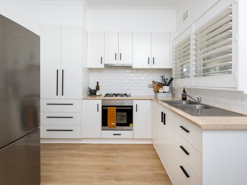 337 Lake Albert Road, Kooringal NSW 2650