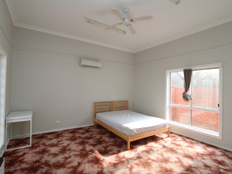 129 Gurwood Street, Wagga Wagga NSW 2650