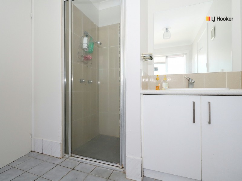 16 Jeeba Place, Glenfield Park NSW 2650