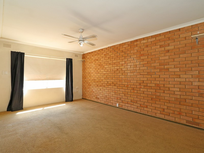 1/28 Higgins Avenue, Wagga Wagga NSW 2650