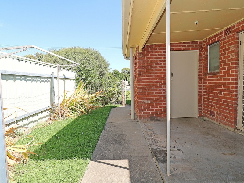 1/28 Higgins Avenue, Wagga Wagga NSW 2650